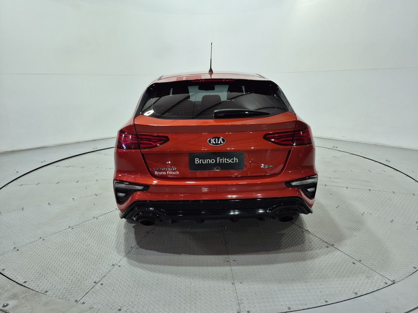 Kia CERATO 5 BD TGDI HATCH BACK 1.6 2020 - Imagen 7 de 20