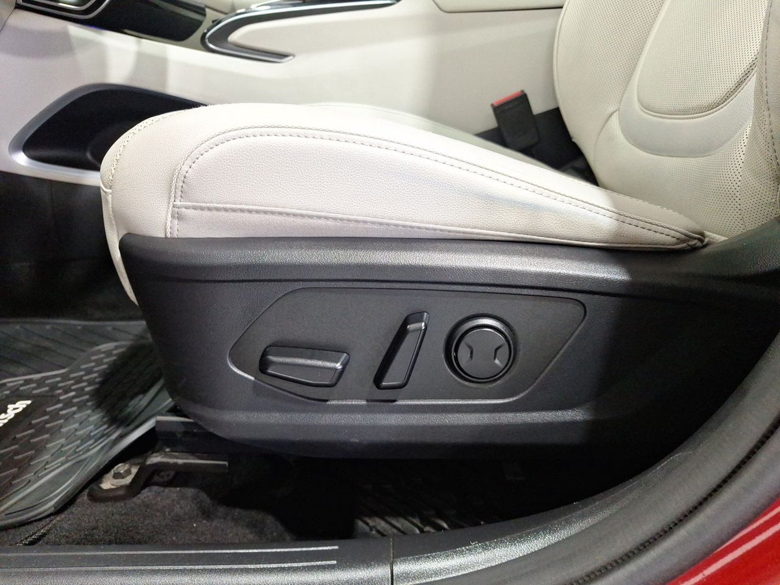 Hyundai TUCSON NX4 GDI 4X4 1.6 AUT 2024 - Imagen 17 de 20
