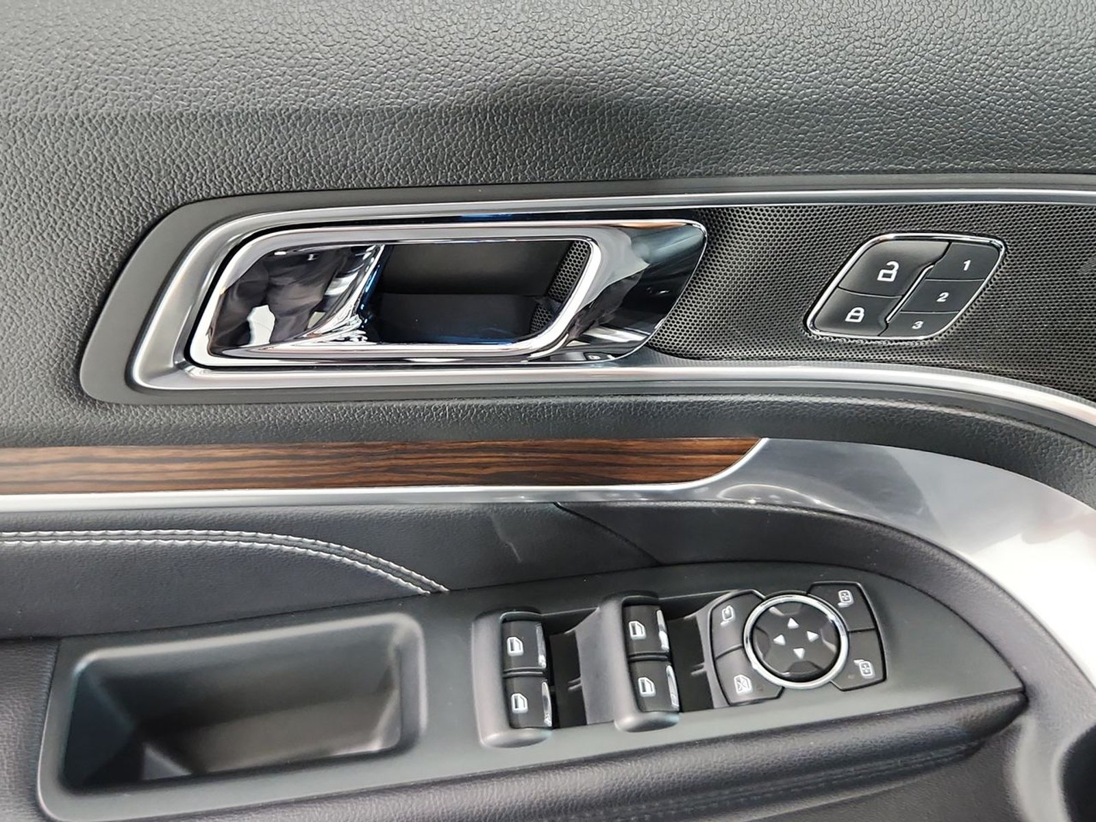 Ford EXPLORER ECOBOOST LTD 2.3 AUT 2019 - Imagen 20 de 20
