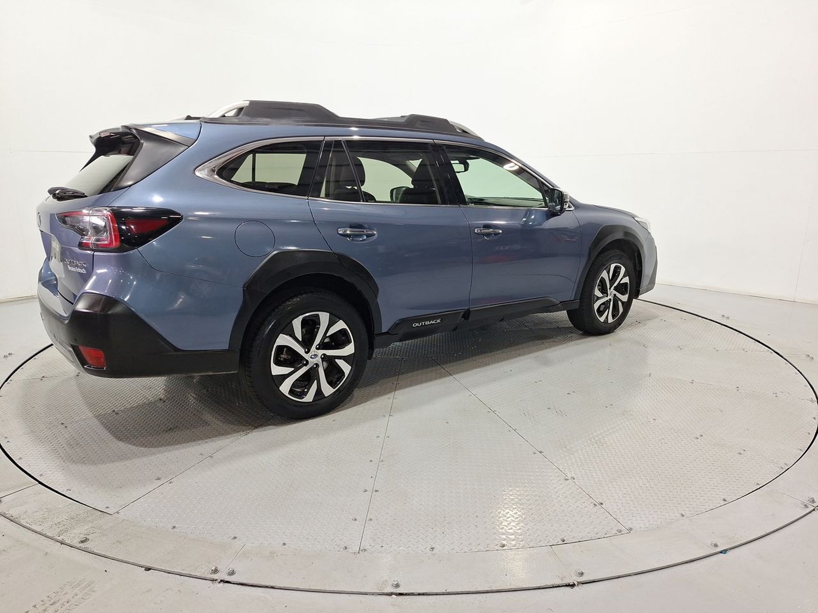 Subaru OUTBACK 4X4 CVT 2.5 AT 2023 - Imagen 9 de 20