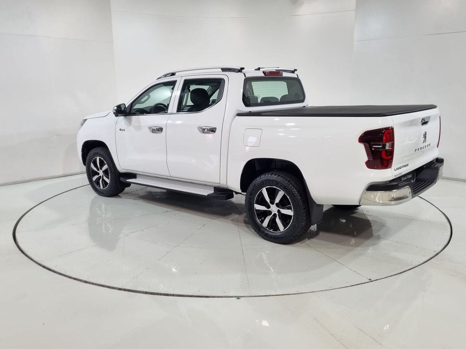 Peugeot LANDTREK BLUEHDI 4X4 2.2 AUT 2026 - Imagen 7 de 20