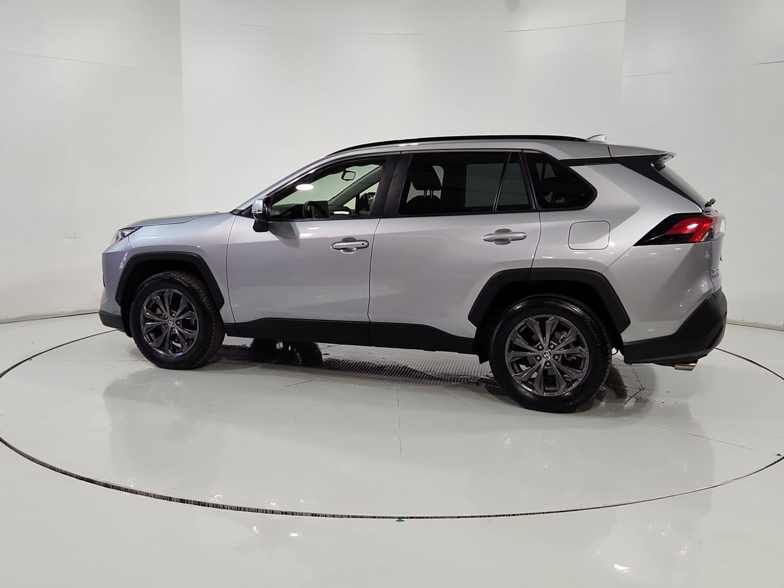 Toyota RAV4 4X2 2.0 AUT 2024 - Imagen 6 de 20