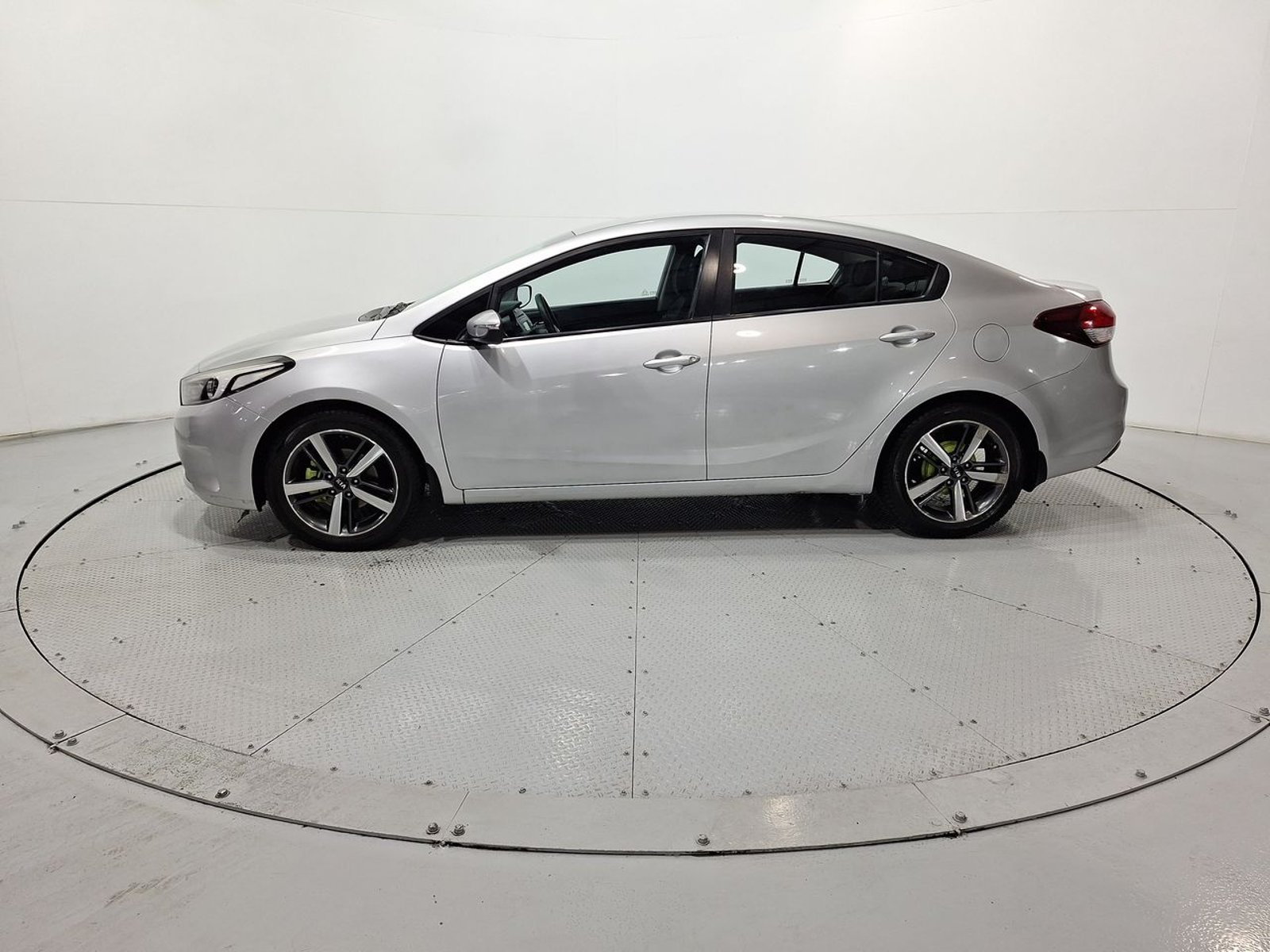 Kia CERATO EX 1.6 2018 - Imagen 4 de 20