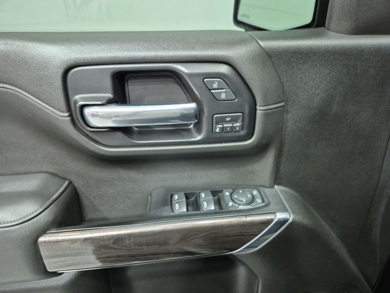 Chevrolet SILVERADO DCAB 4X4 SOHC 5.3 AUT 2020 - Imagen 16 de 20