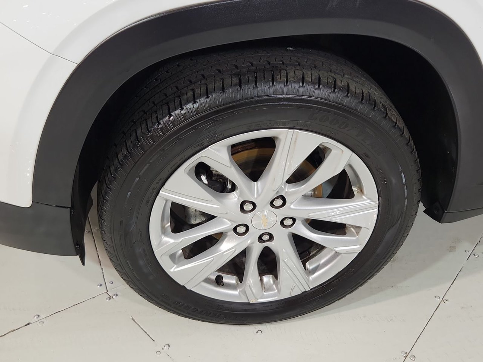 Chevrolet TRACKER 1.2T 2023 - Imagen 18 de 20