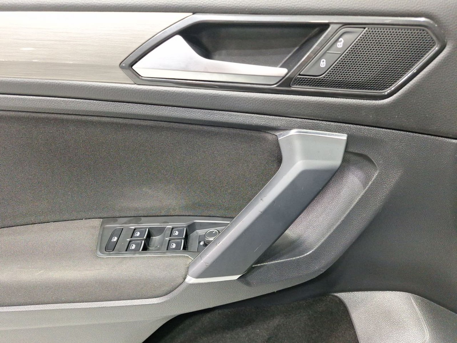 Volkswagen TIGUAN TSI 1.4 AUT 2019 - Imagen 16 de 20
