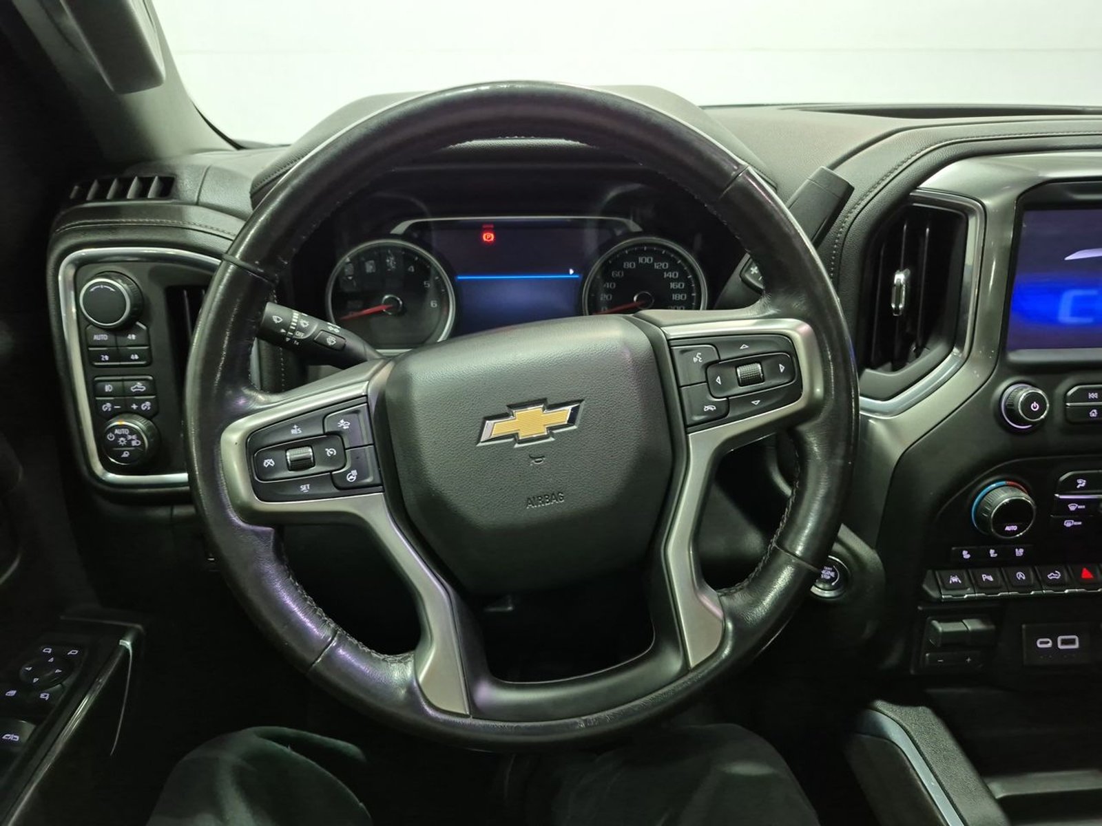 Chevrolet SILVERADO DCAB 4X4 SOHC 5.3 AUT 2020 - Imagen 19 de 20