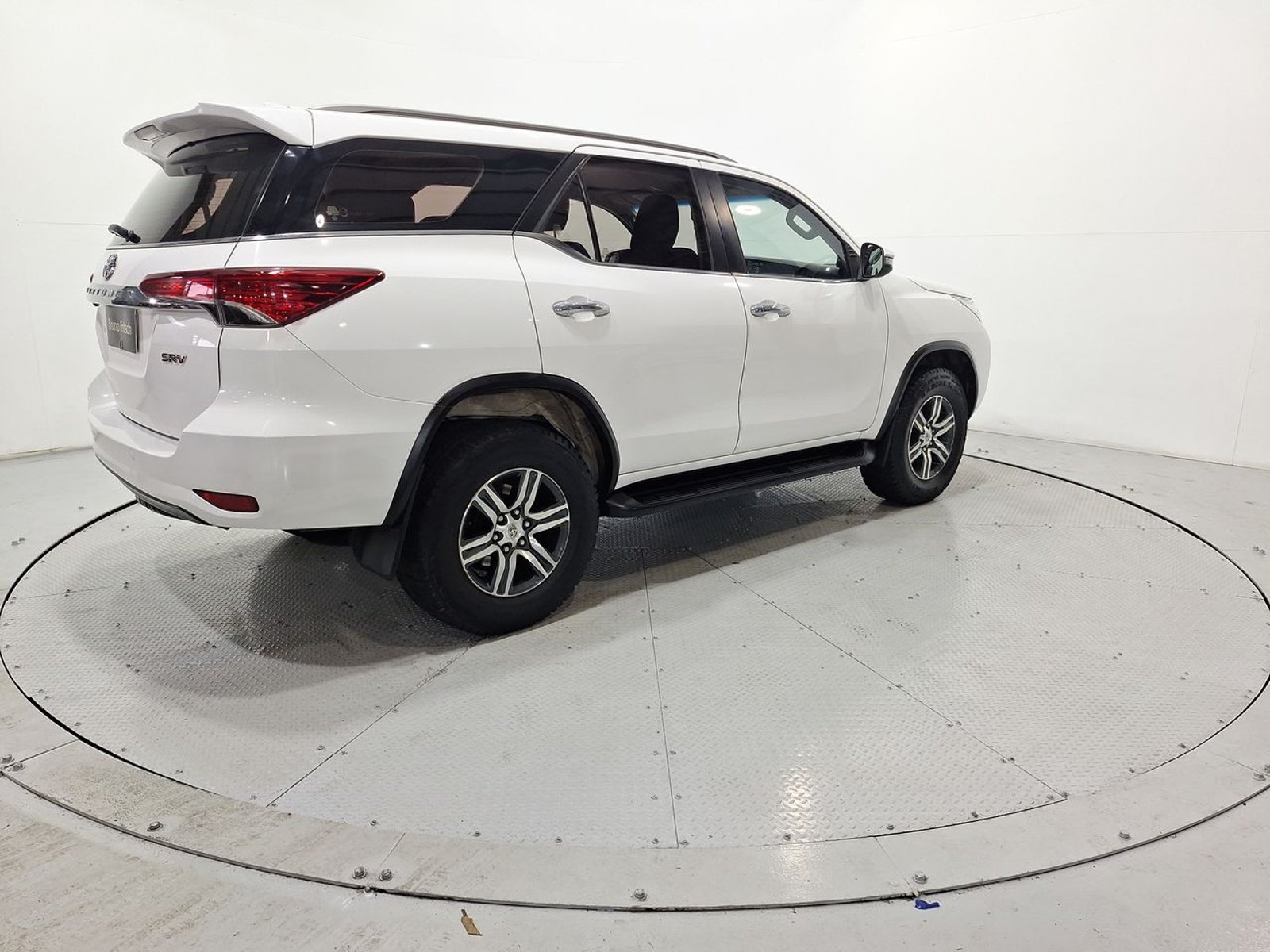 Toyota FORTUNER SRV 4X4 2.7 AUT 2019 - Imagen 8 de 20