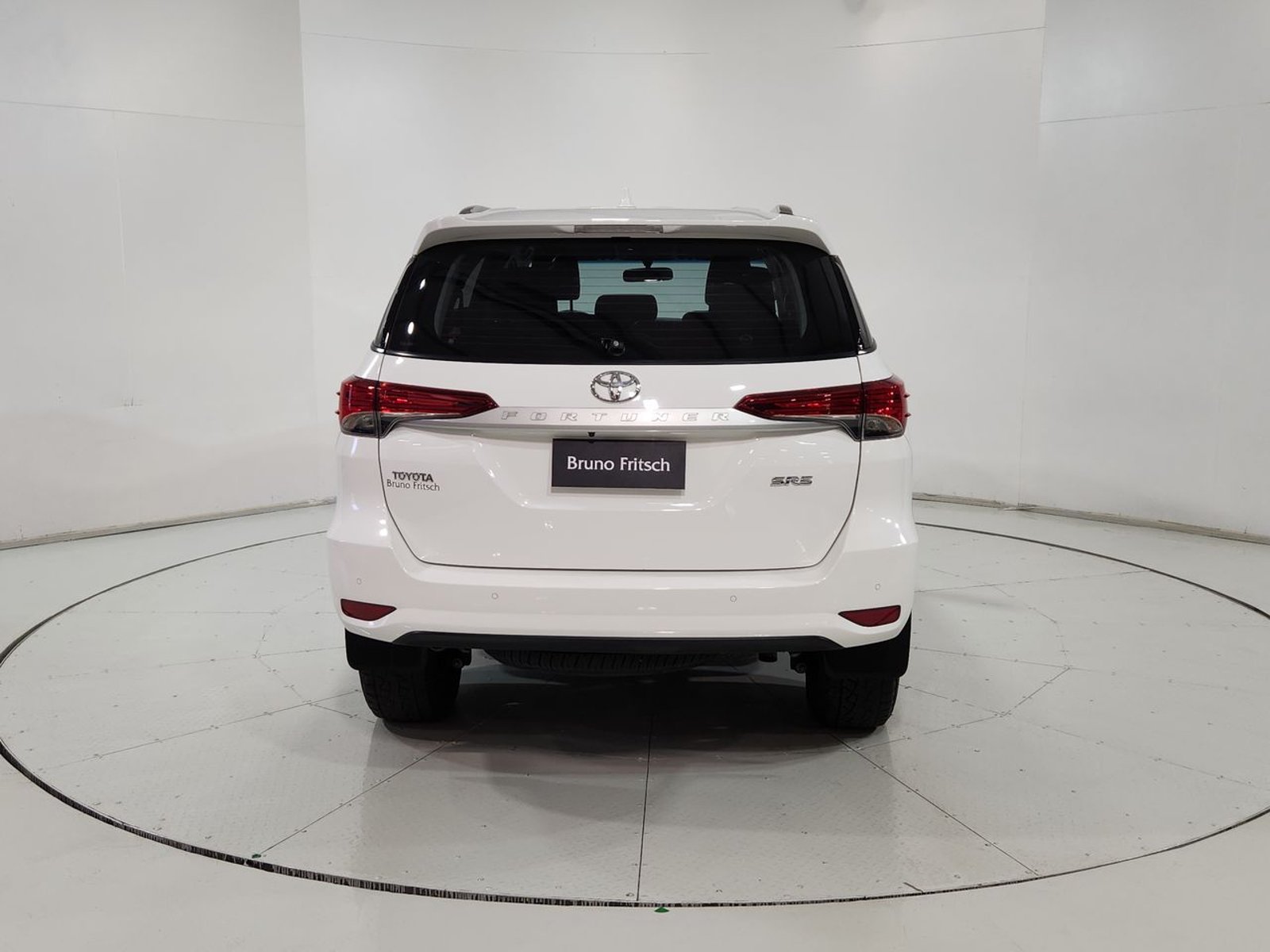 Toyota FORTUNER 2.7 2022 - Imagen 9 de 20
