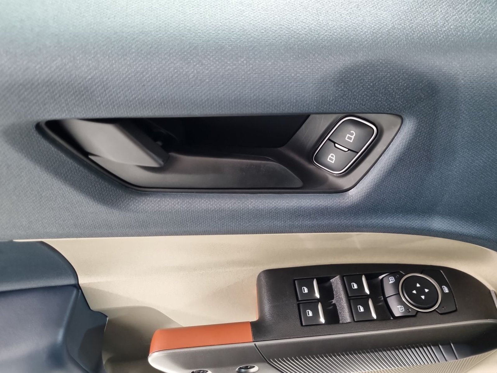 Ford MAVERICK LARIAT 4X4 2.5 AUT 2025 - Imagen 20 de 20