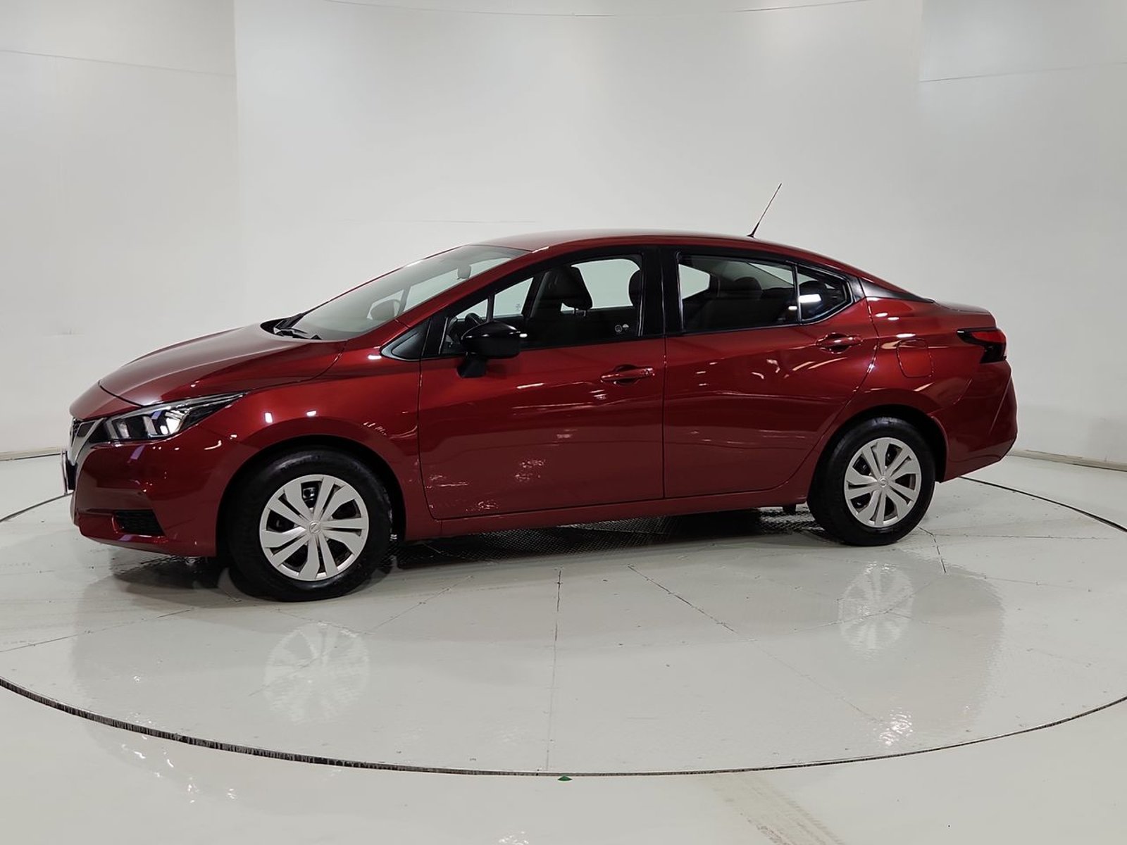 Nissan VERSA MT 1.6 2023 - Imagen 4 de 20