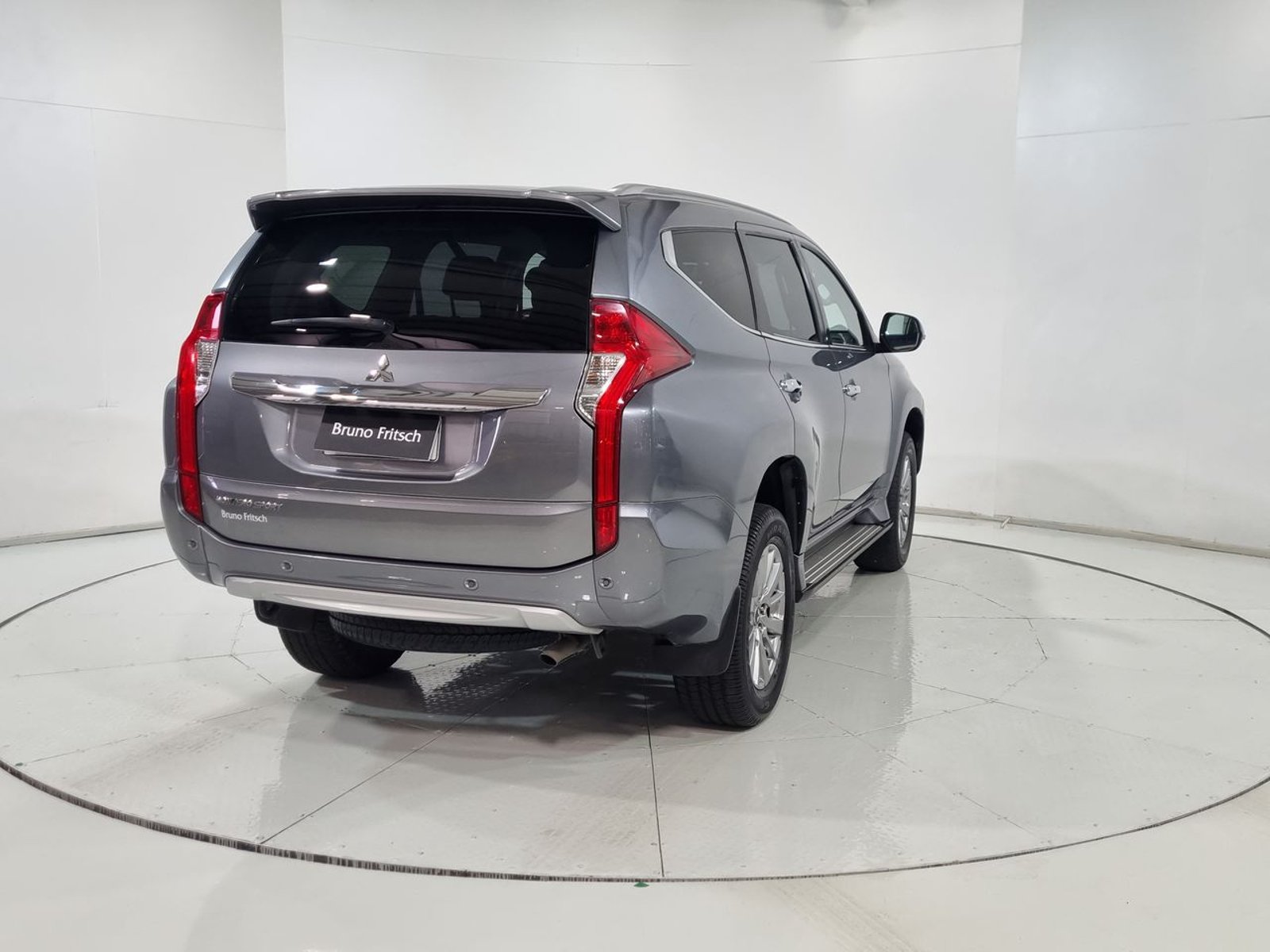 Mitsubishi MONTERO SPORT 3.0 AUT 2017 - Imagen 10 de 20