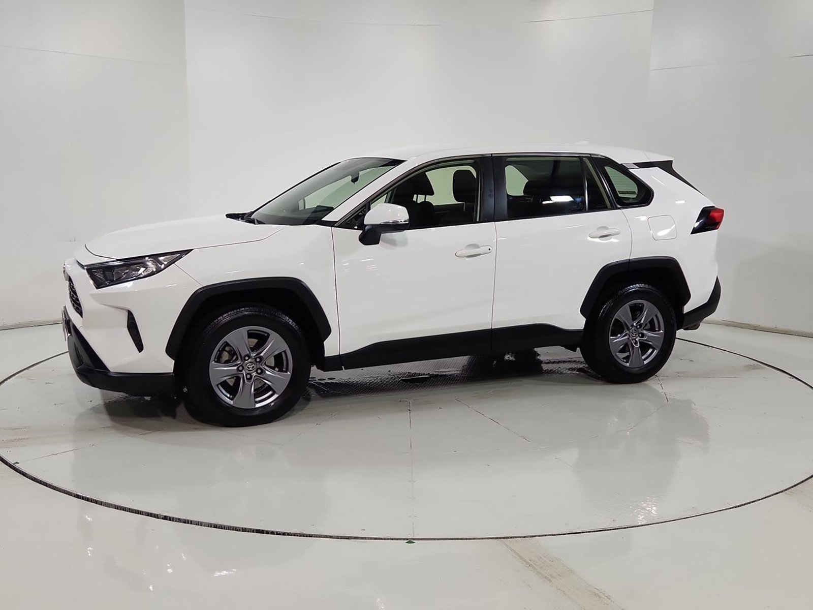 Toyota RAV4 OTTO 2.0 AUT 2023 - Imagen 4 de 20