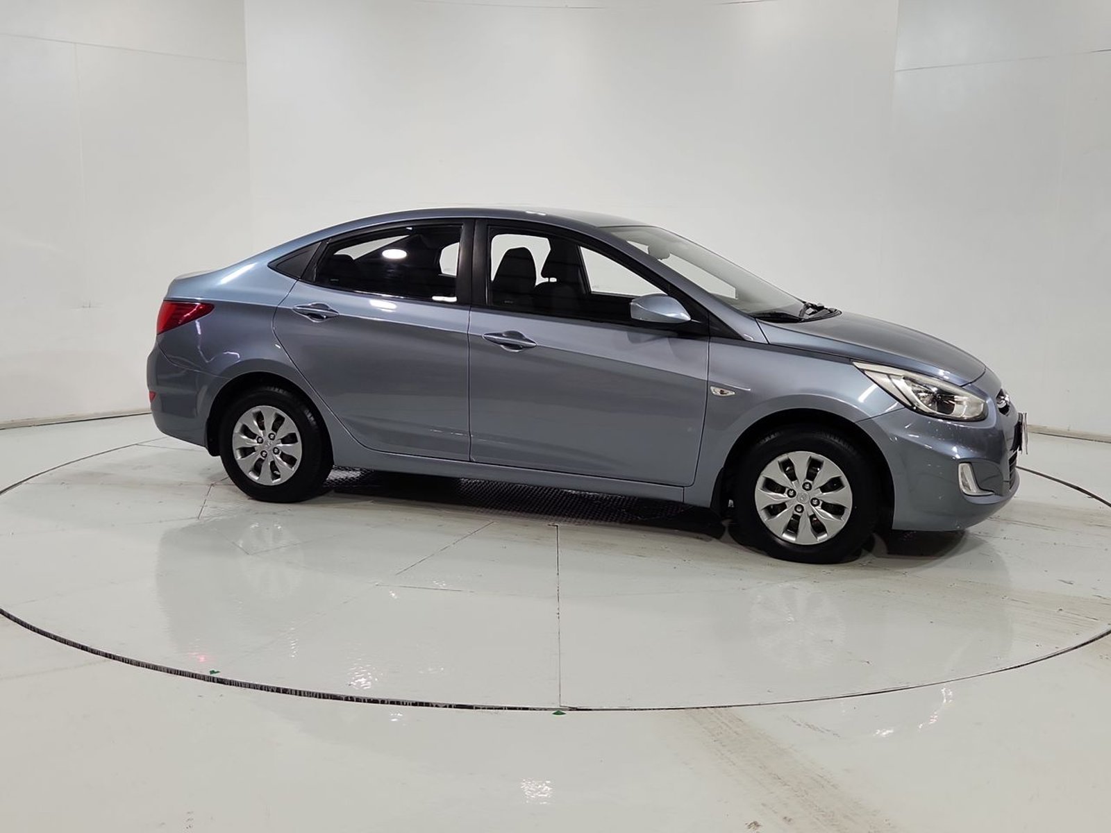 Hyundai ACCENT RB 1.4 2019 - Imagen 14 de 20