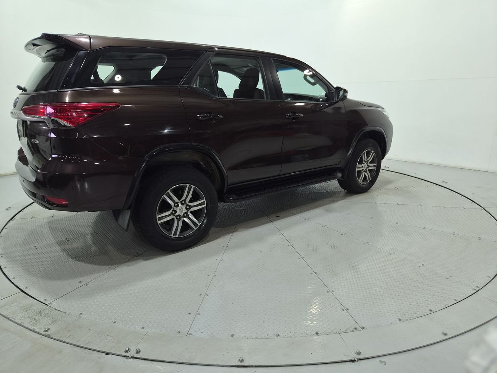Toyota FORTUNER 2.7 AUT 2018 - Imagen 9 de 20