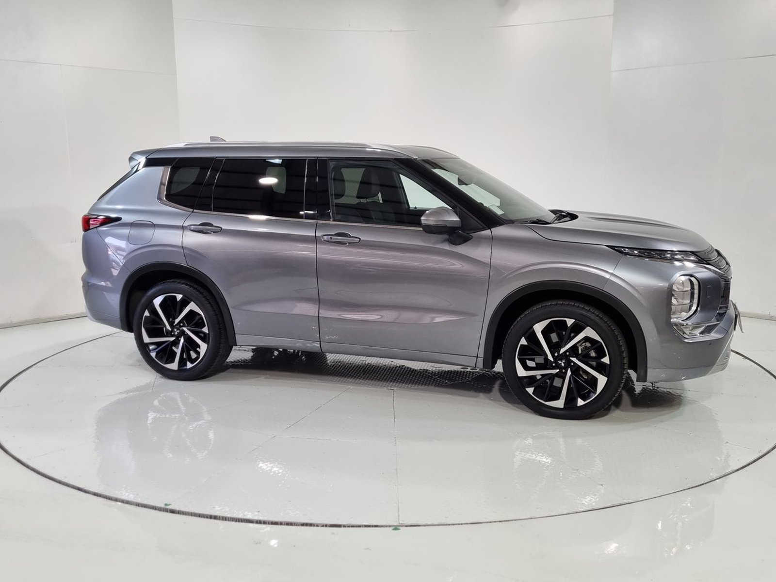 Mitsubishi OUTLANDER GLS LTD 4X4 2.5 AUT 2024 - Imagen 14 de 20