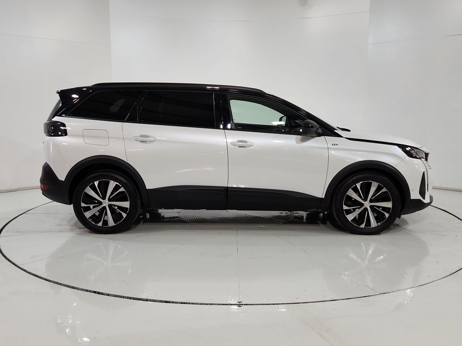 Peugeot 5008 PURETECH 180 EAT8 1.6 AUT 2024 - Imagen 13 de 20