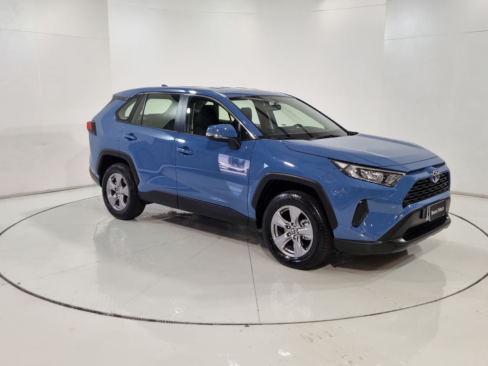 Toyota RAV4 4X2 2.0 AT 2026 - Imagen 15 de 20