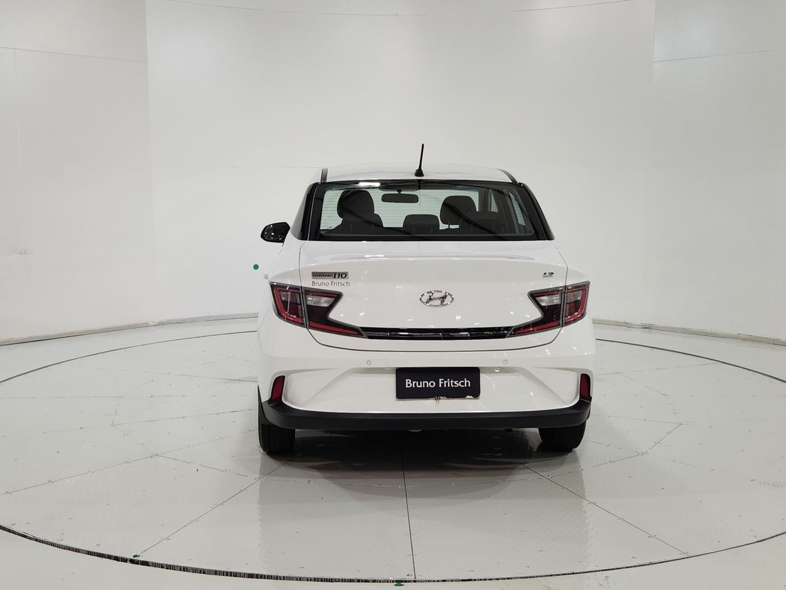 Hyundai GRAND I10 SDN 1.2 2023 - Imagen 9 de 20