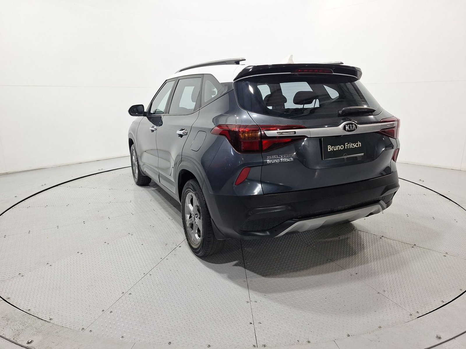 Kia SELTOS MPI 6MT 1.6 2020 - Imagen 6 de 20