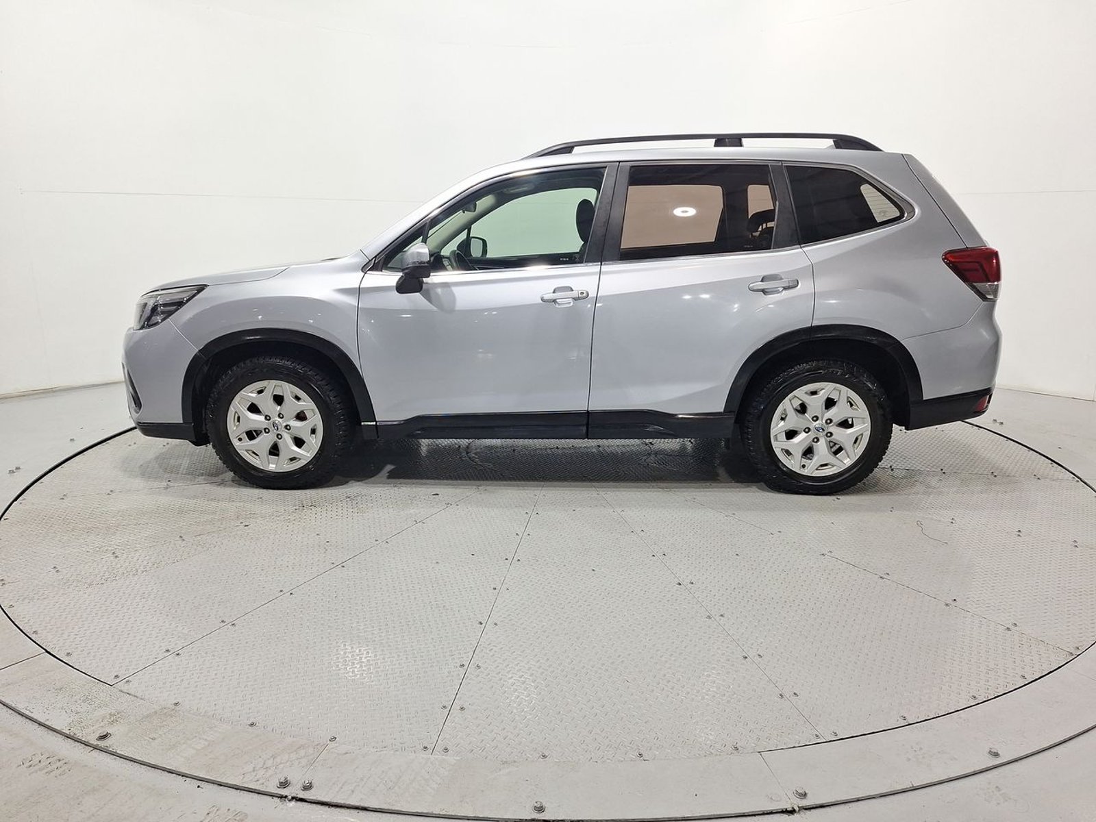 Subaru FORESTER CVT 4X4 2.0 AUT 2021 - Imagen 4 de 20
