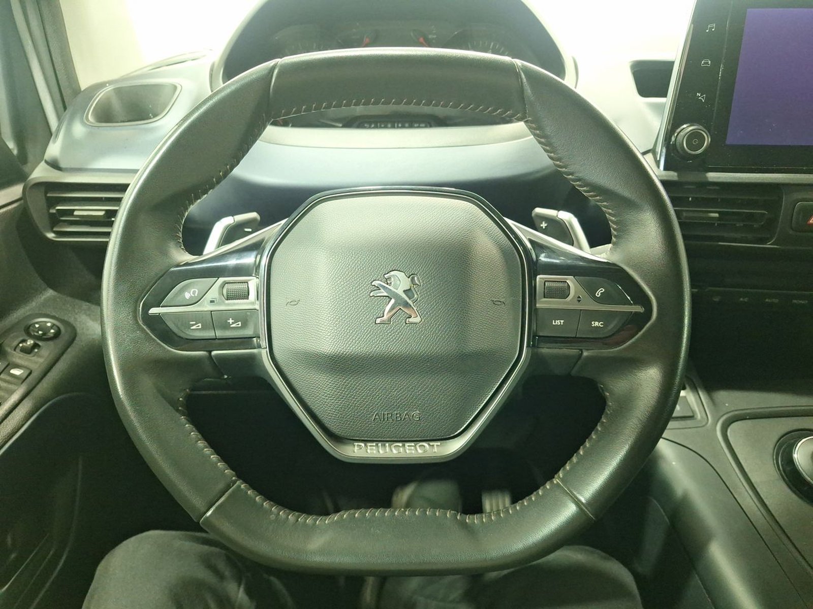 Peugeot RIFTER BLUEHDI 130 1.5 2023 - Imagen 19 de 20