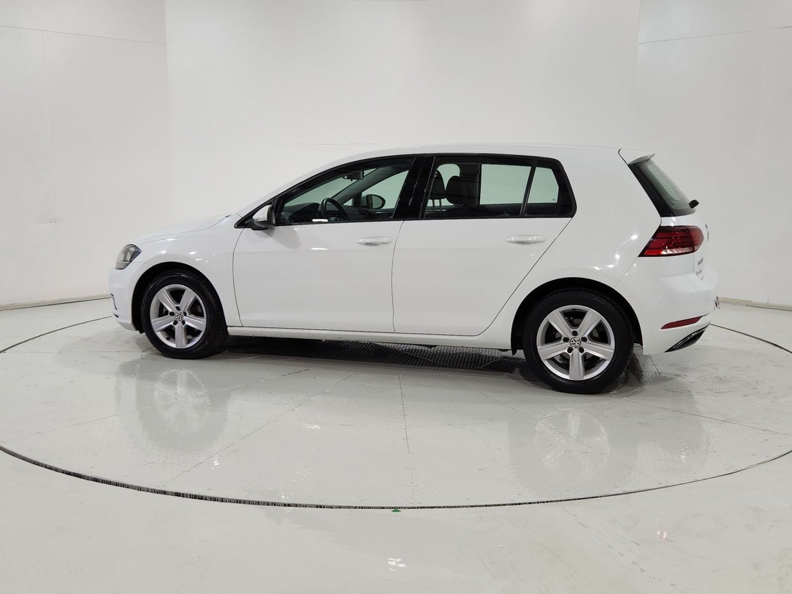 Volkswagen GOLF 1.6 AUT 2018 - Imagen 6 de 20