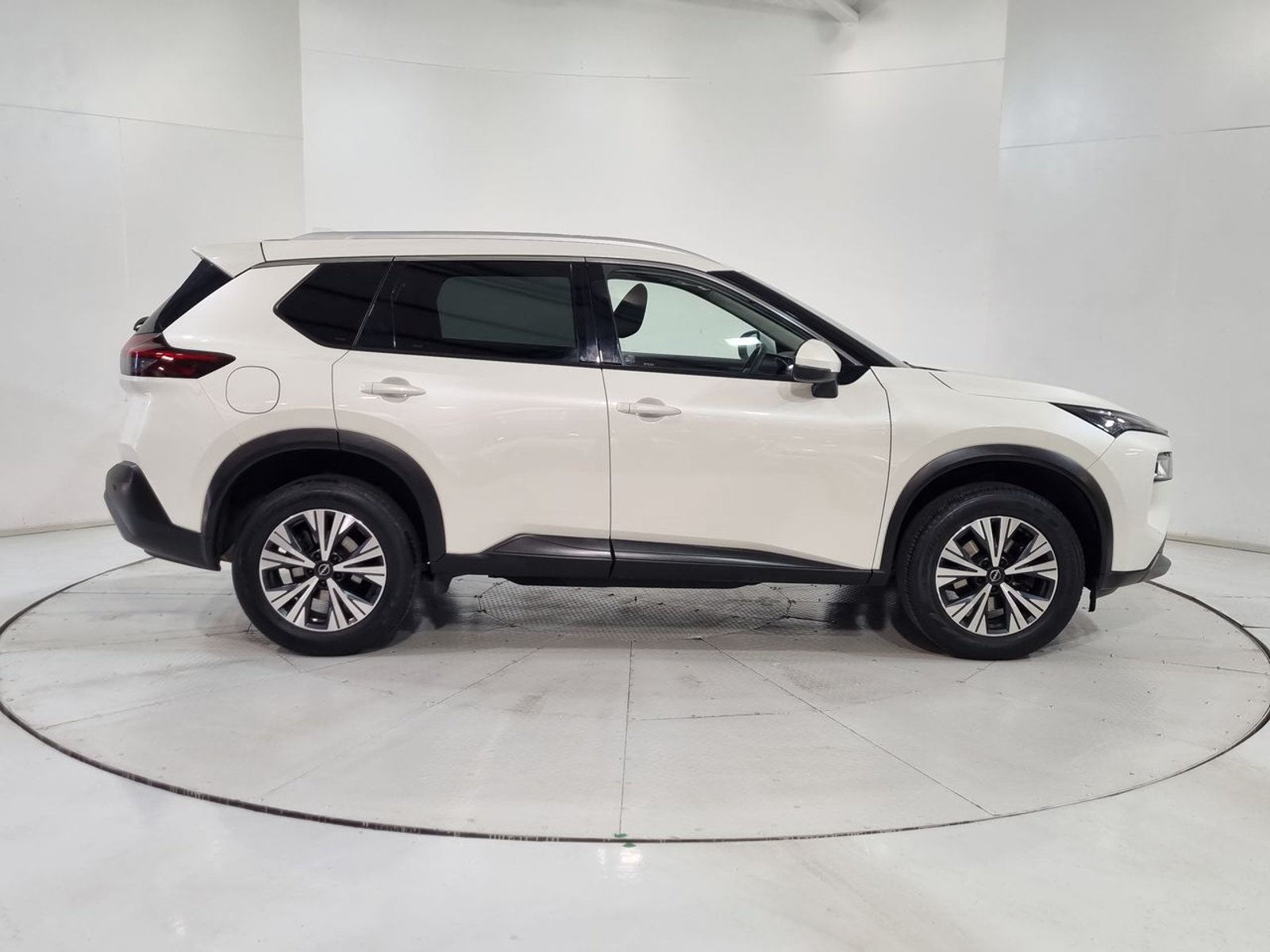 Nissan X-TRAIL X TRAIL 4X2 7P CVT 2.5 2023 - Imagen 13 de 20