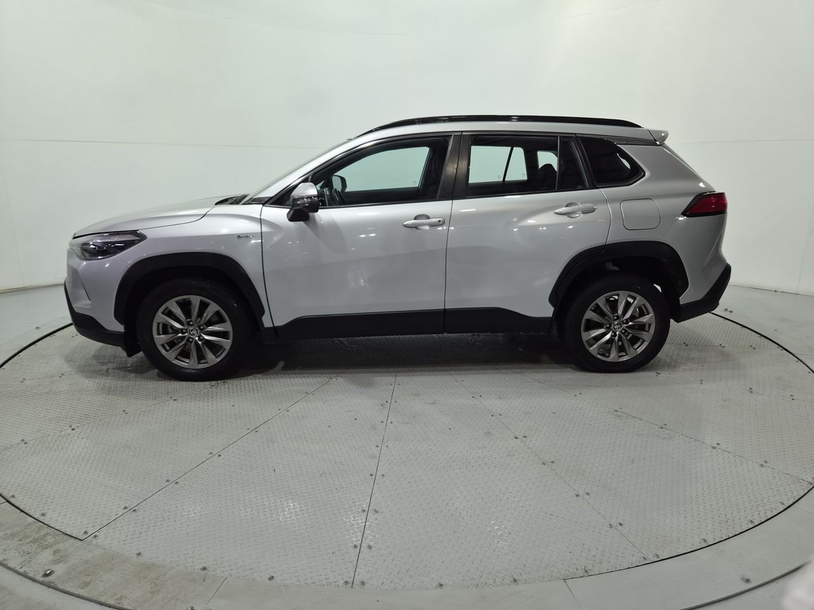 Toyota COROLLA CROSS HEV 1.8 AUT 2025 - Imagen 4 de 20