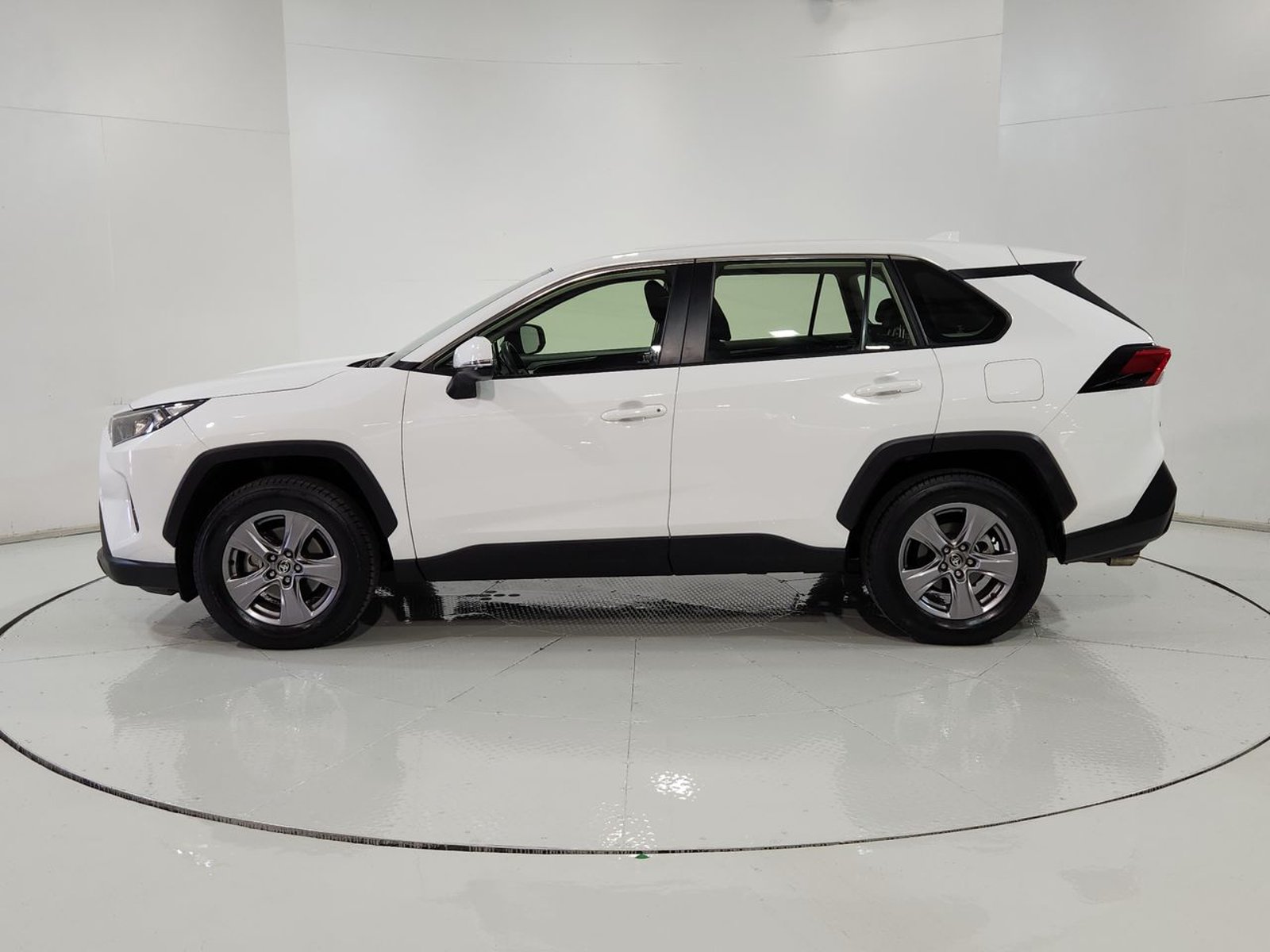 Toyota RAV4 4X2 2.0 AUT 2024 - Imagen 5 de 20
