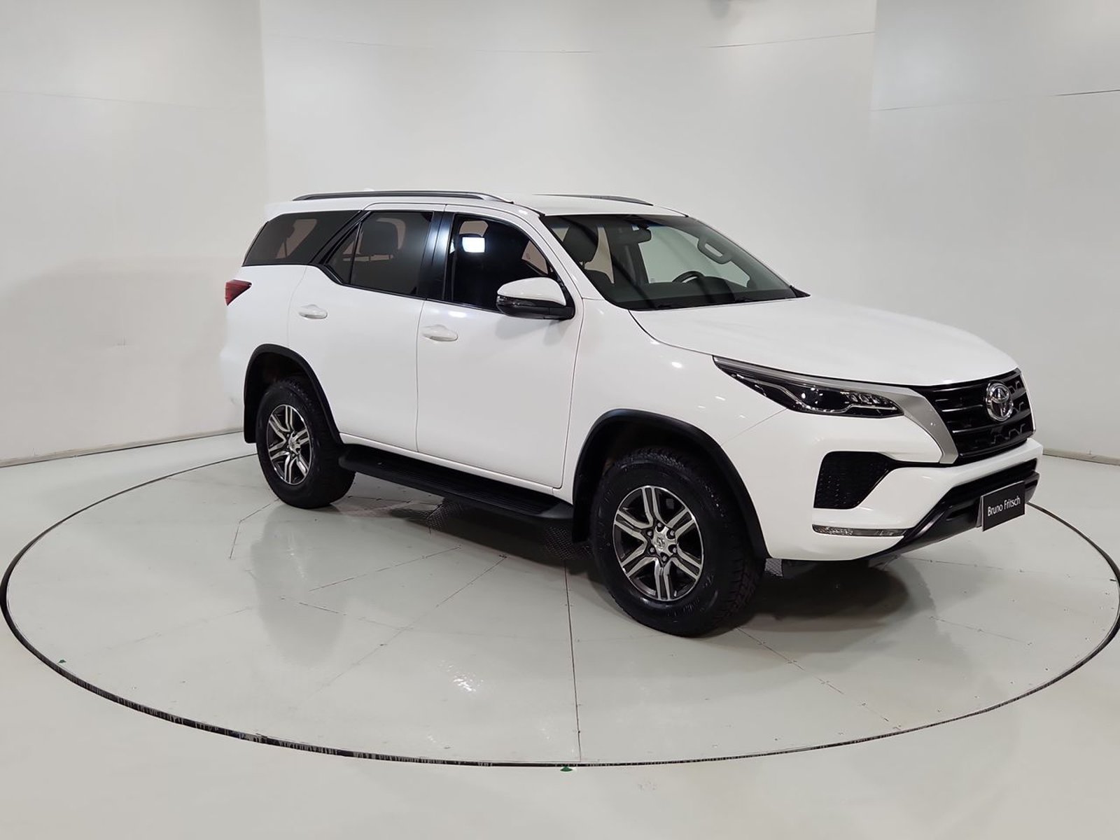 Toyota FORTUNER SRV 2.7 AUT 2022 - Imagen 15 de 20