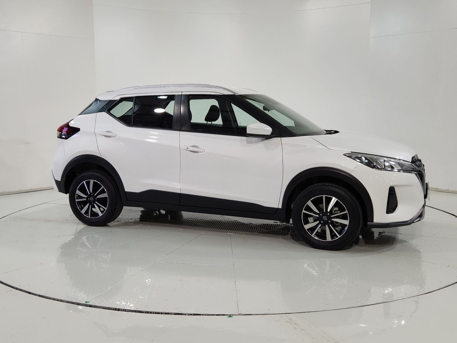 Nissan KICKS MT 1.6 2023 - Imagen 14 de 20