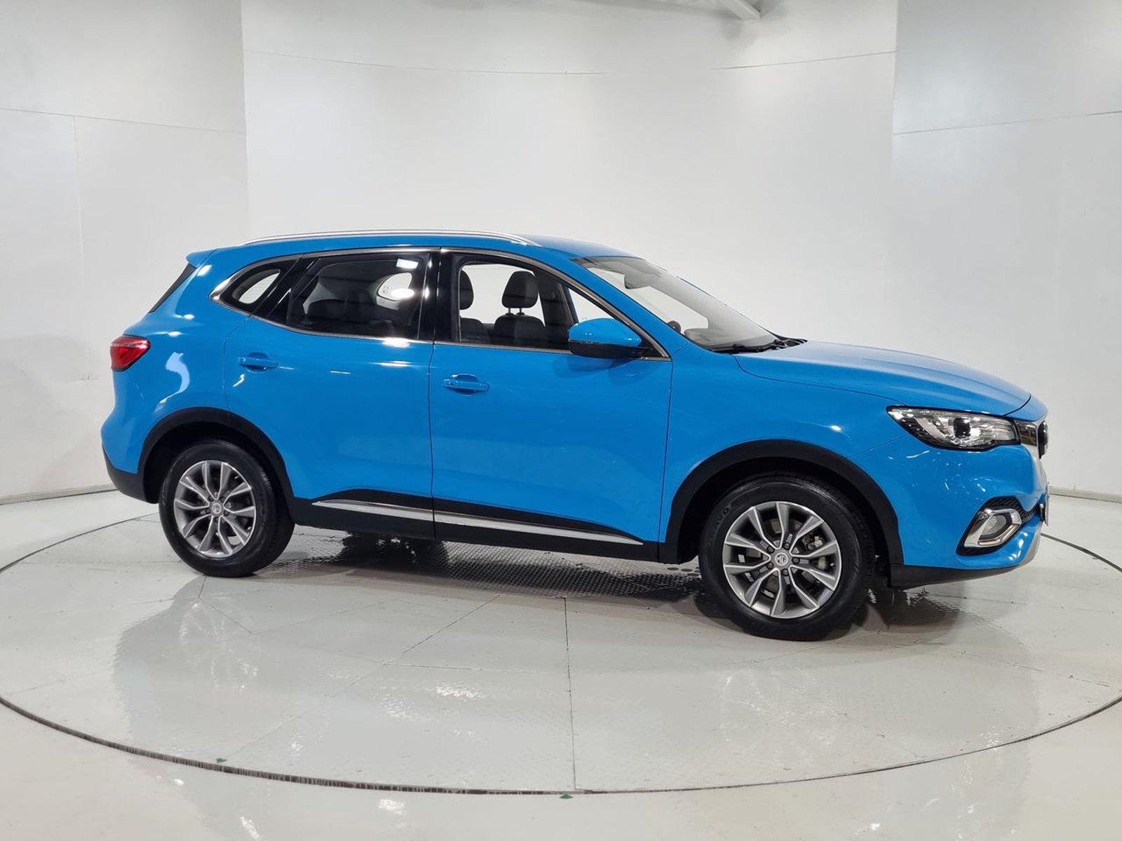 Mg HS 1.5T MT 1.5 2023 - Imagen 14 de 20