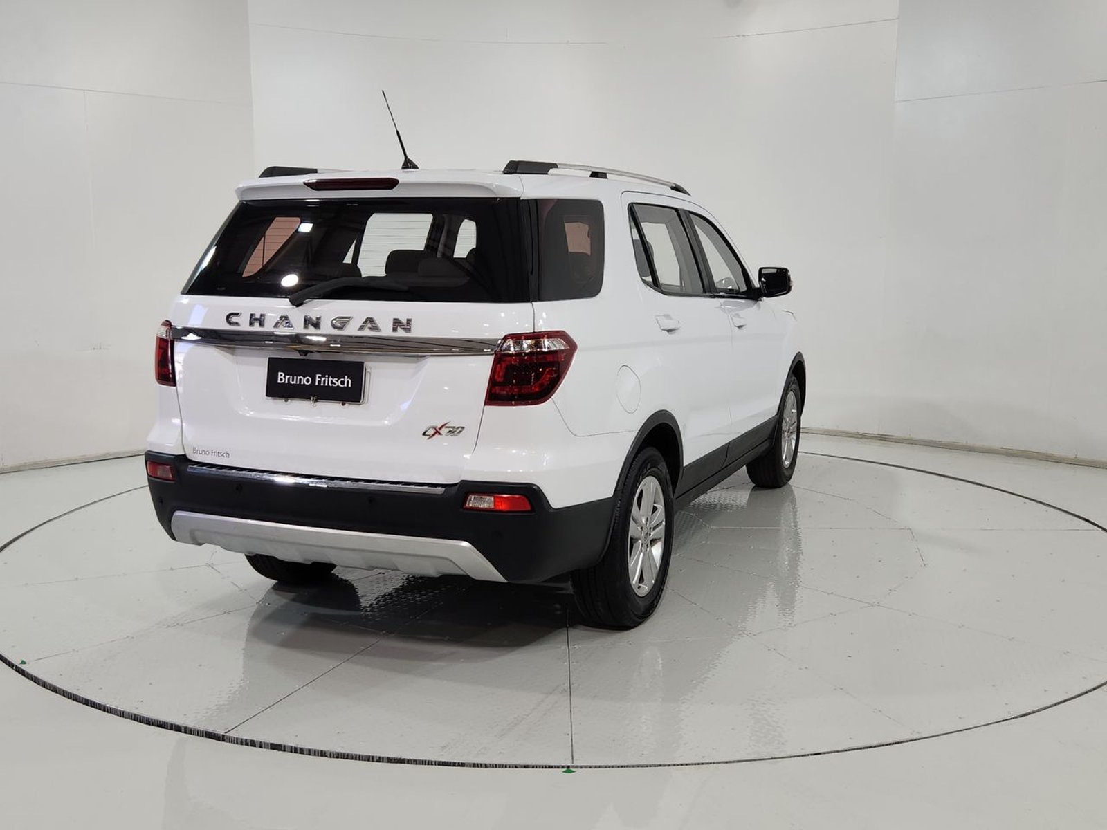 Changan CX70 1.6 2018 - Imagen 10 de 20