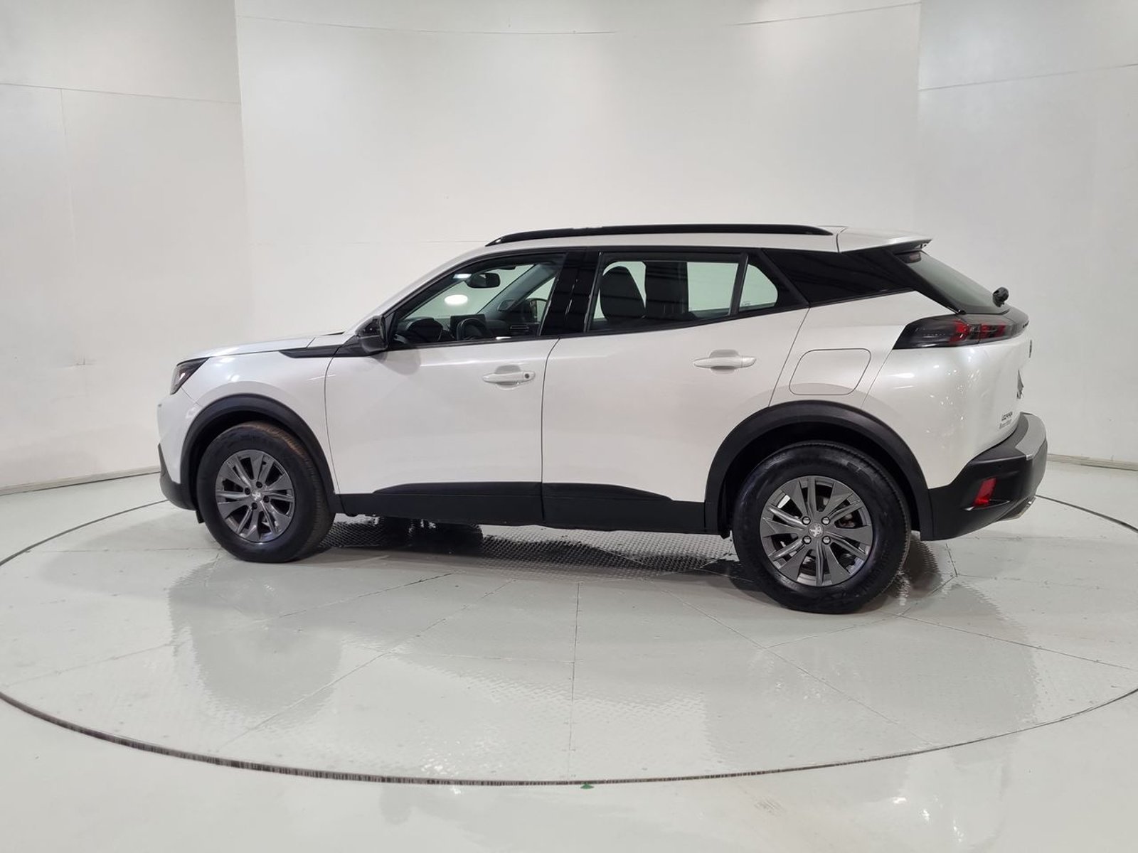 Peugeot 2008 PURETECH 130 1.2 2022 - Imagen 6 de 20