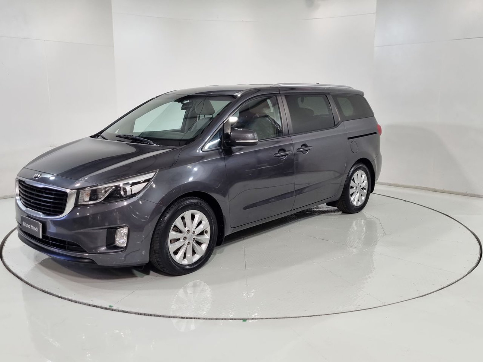 Kia GRAND CARNIVAL EX 3.3 AUT 2017 - Imagen 3 de 20