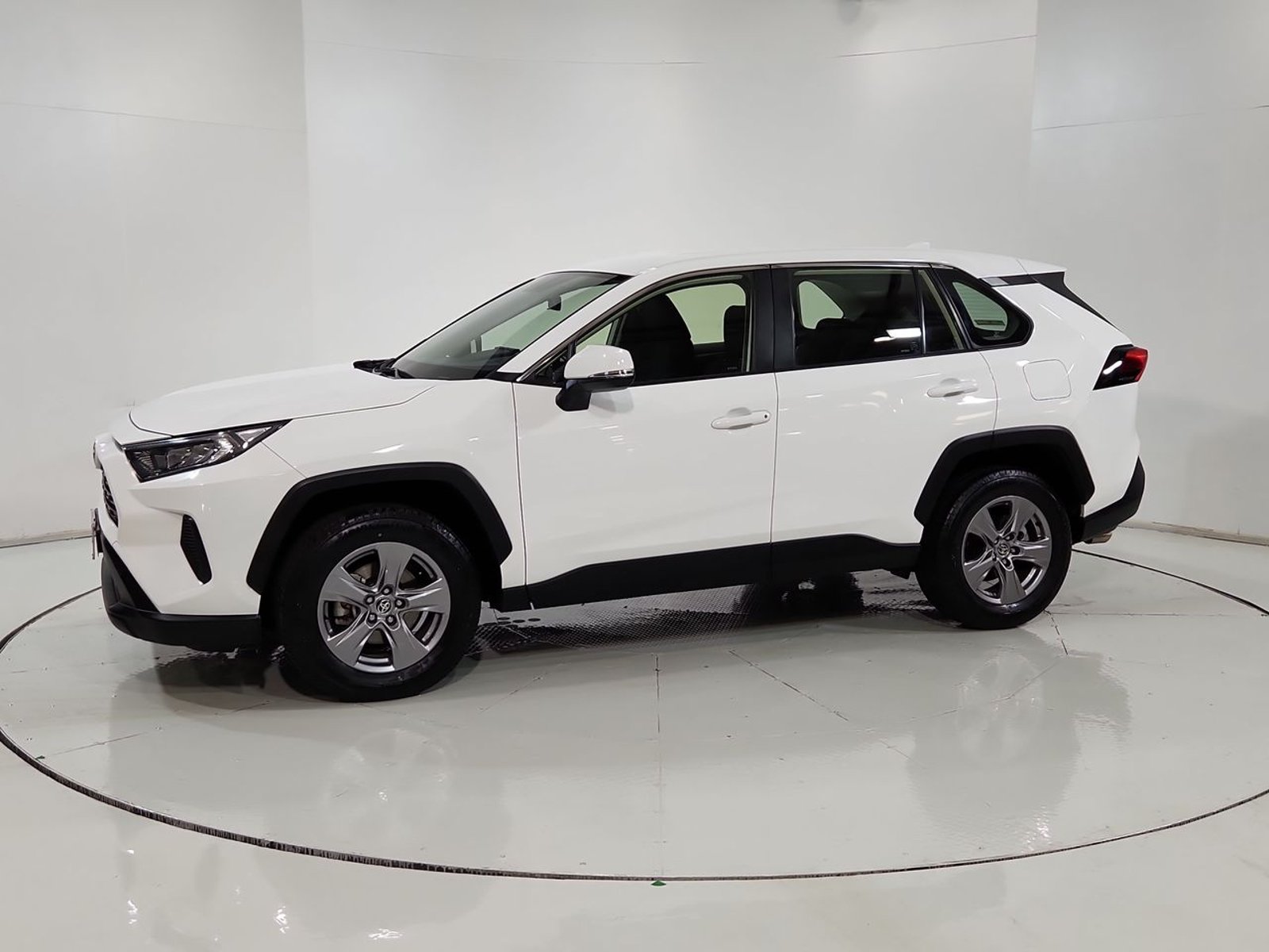 Toyota RAV4 4X2 2.0 AUT 2023 - Imagen 4 de 20