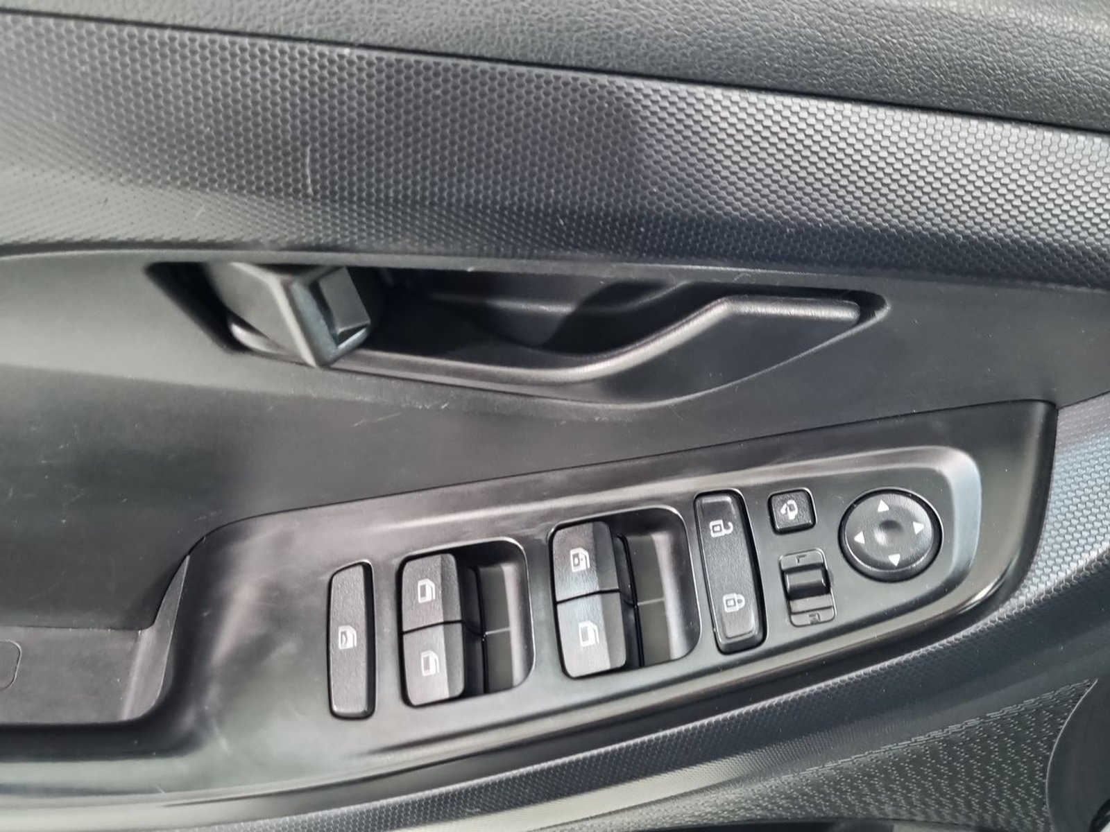 Hyundai CRETA SU2I 1.5 2022 - Imagen 20 de 20