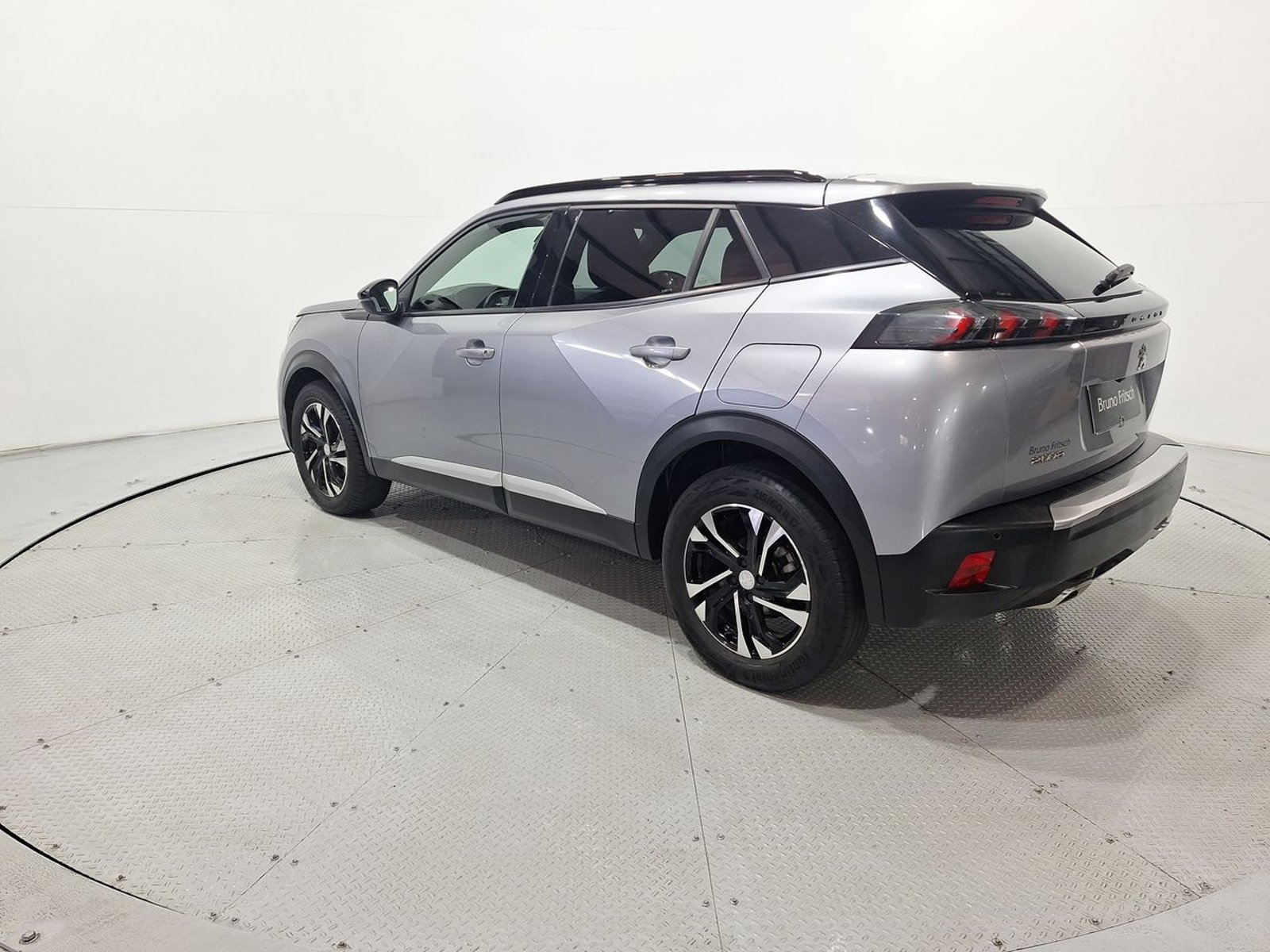 Peugeot 2008 PURETECH 130 EAT8 1.2 AUT 2023 - Imagen 5 de 20