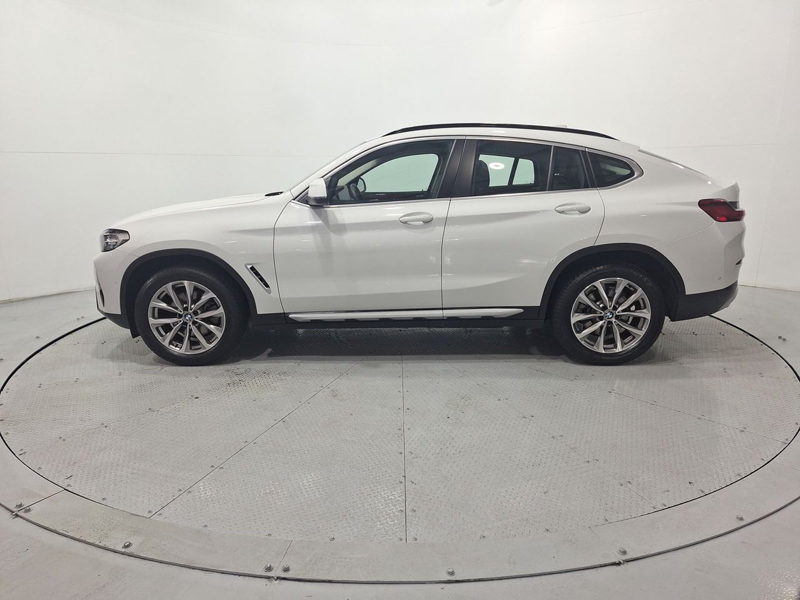 Bmw X4 XDRIVE 20I 4X4 2.0 AT 2024 - Imagen 4 de 20