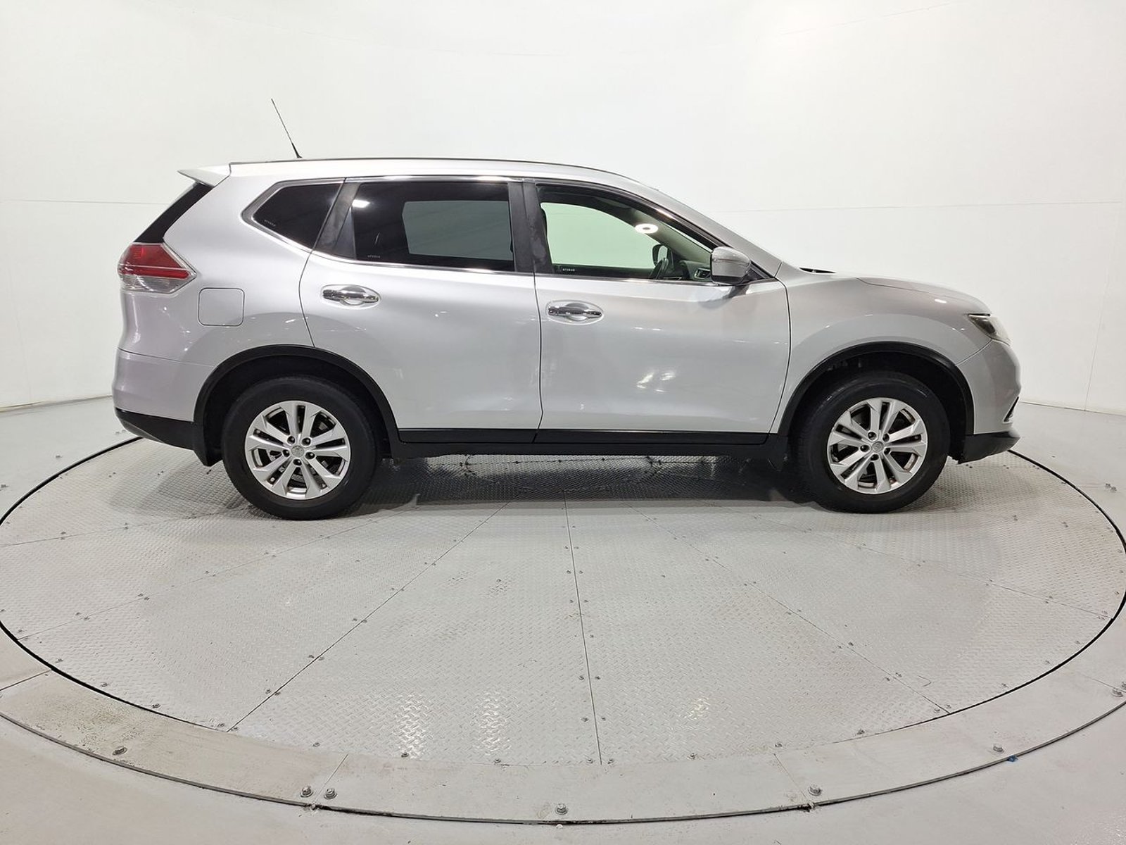 Nissan X-TRAIL X TRAIL SENSE 2.5 AUT 2016 - Imagen 10 de 20