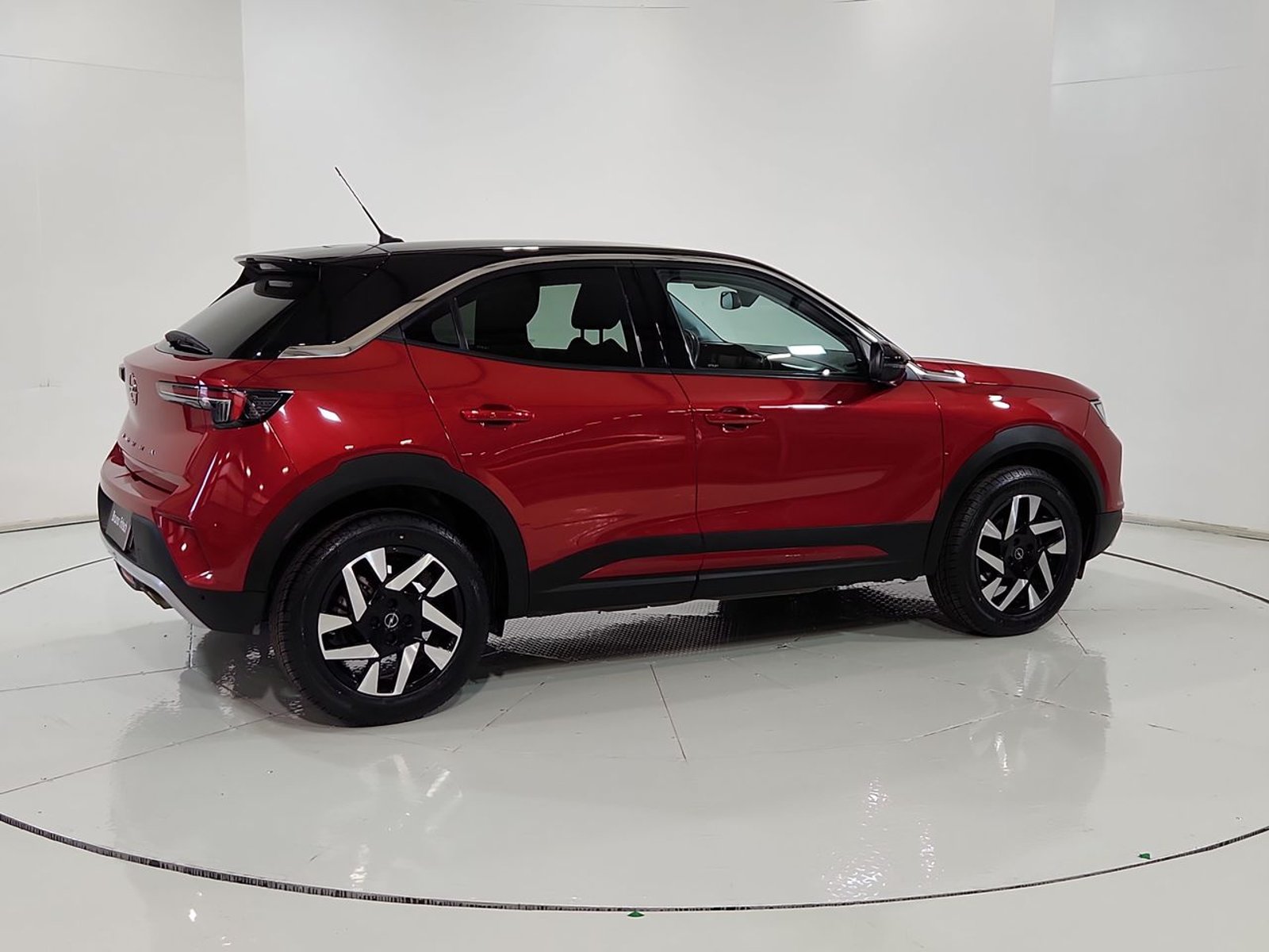 Opel MOKKA 1.2T AUT 2023 - Imagen 12 de 20
