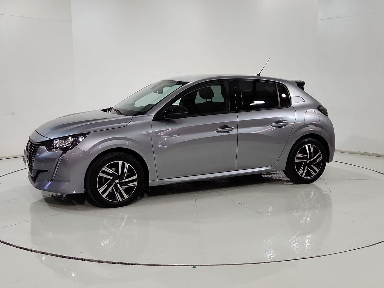 Peugeot 208 PURETECH 130 EAT8 1.2 AUT 2023 - Imagen 4 de 20