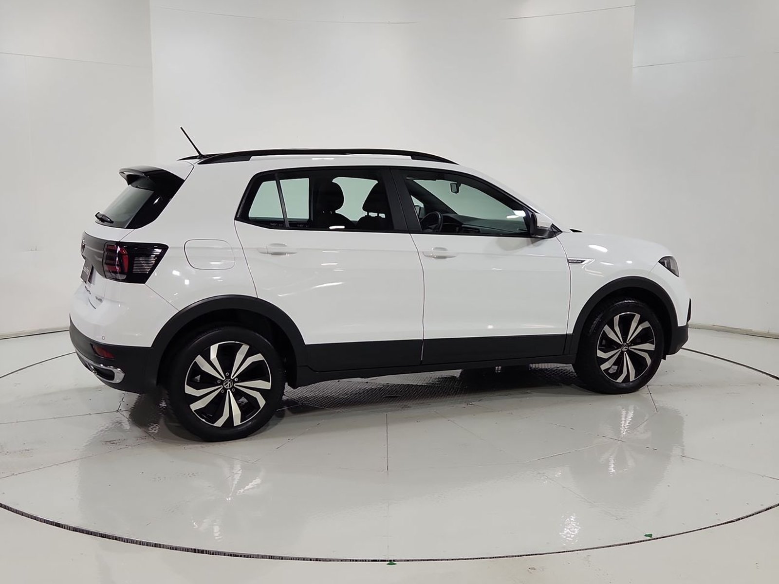 Volkswagen T-CROSS T CROSS TSI 1.0 2023 - Imagen 12 de 20