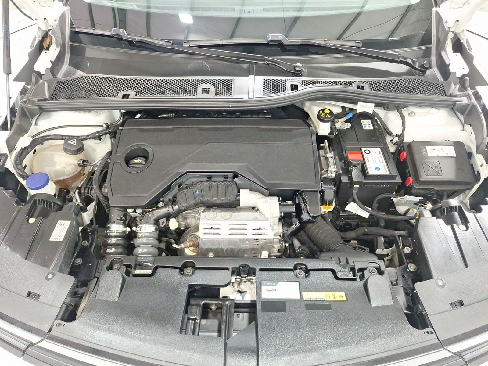 Opel MOKKA 4X2 1.2 2025 - Imagen 15 de 20
