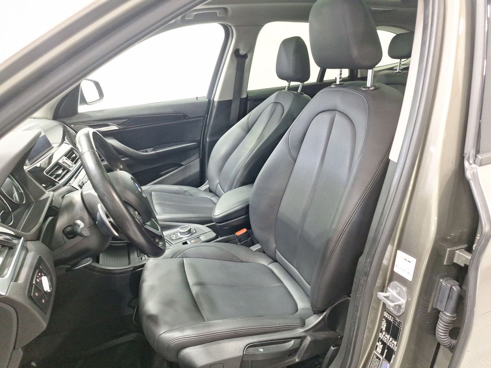 Bmw X1 SDRIVE 20I 2.0 AUT 2019 - Imagen 18 de 20