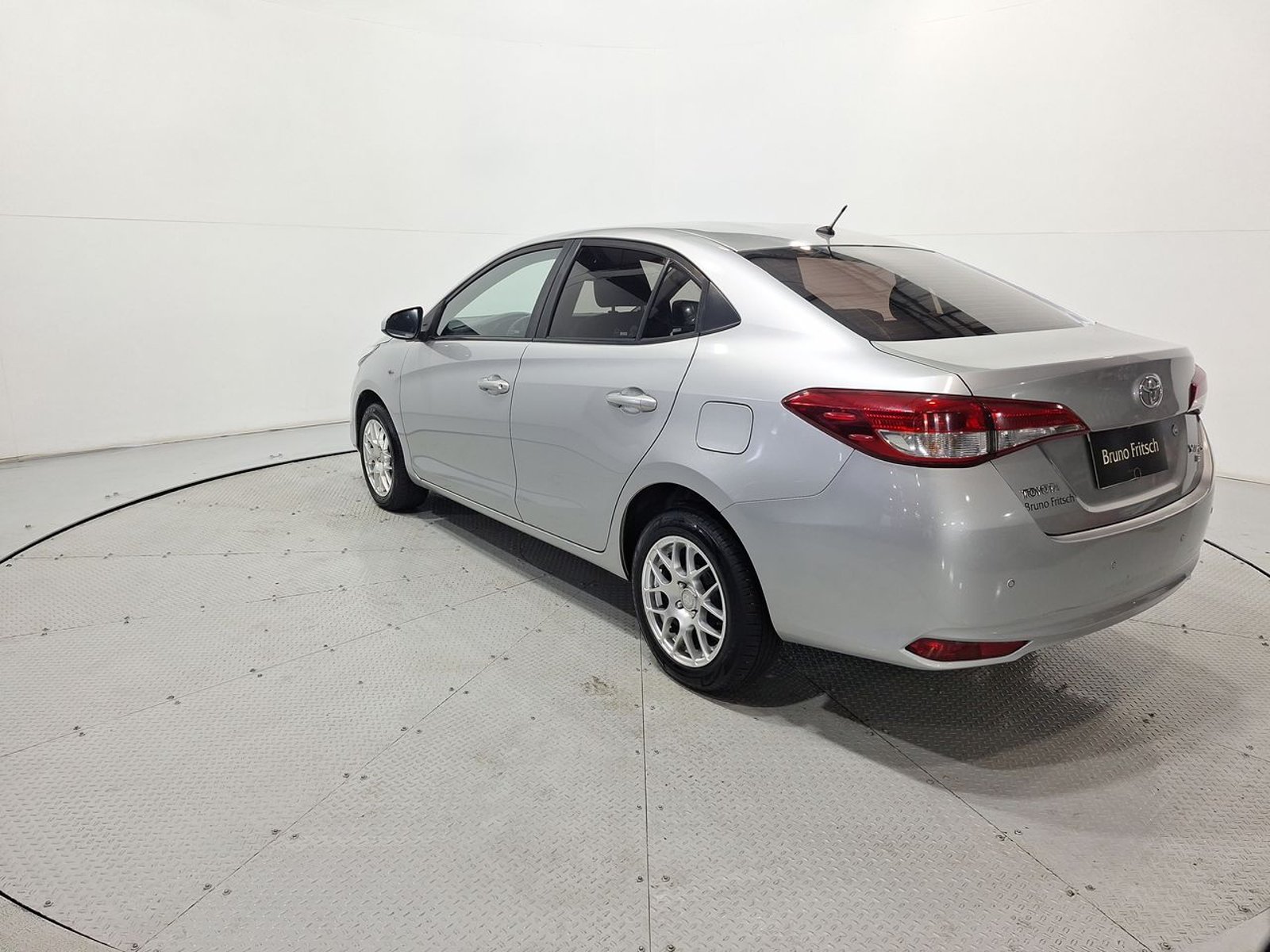 Toyota YARIS GLI 1.5 AUT 2020 - Imagen 5 de 20
