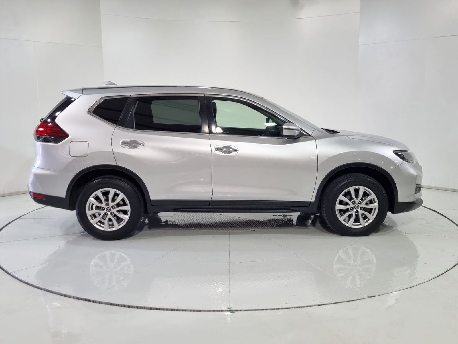 Nissan X-TRAIL X TRAIL T32 CVT 2.5 AUT 2023 - Imagen 13 de 20