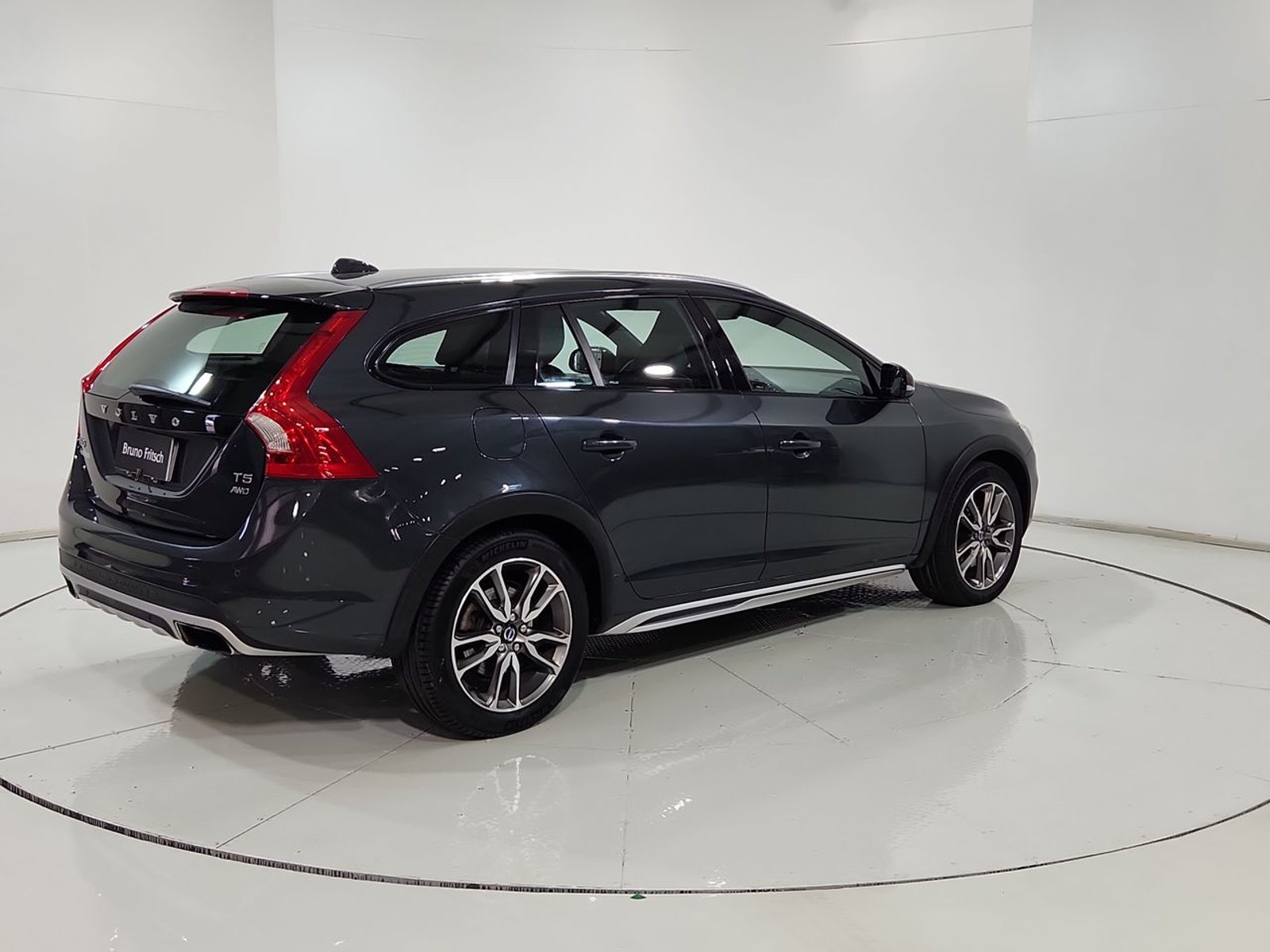 Volvo V60 CC T5 COMFORT AWD 2.5 2016 - Imagen 11 de 20