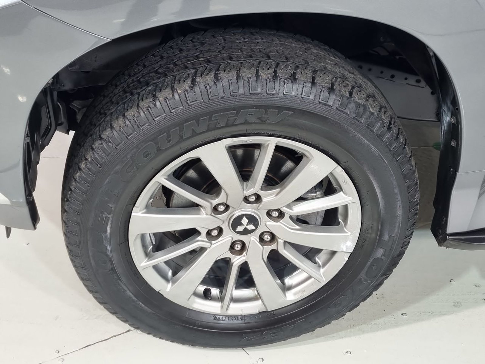 Mitsubishi MONTERO SPORT 3.0 AUT 2017 - Imagen 18 de 20